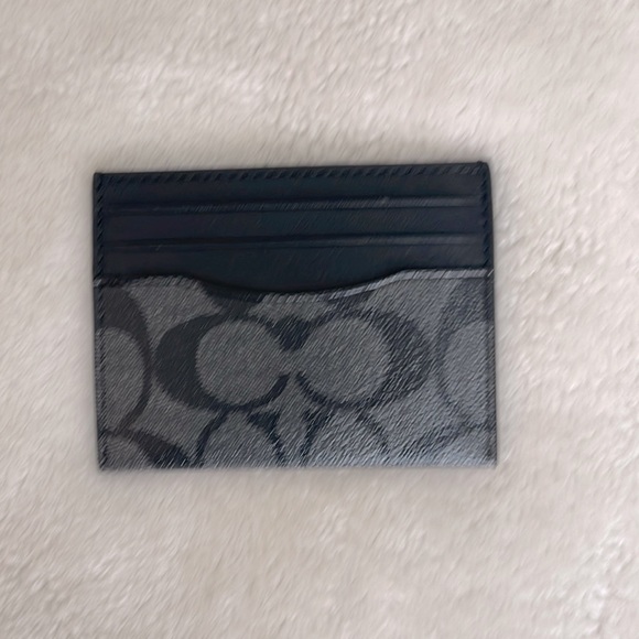 Coach Other - Coach men’s card holder never used.